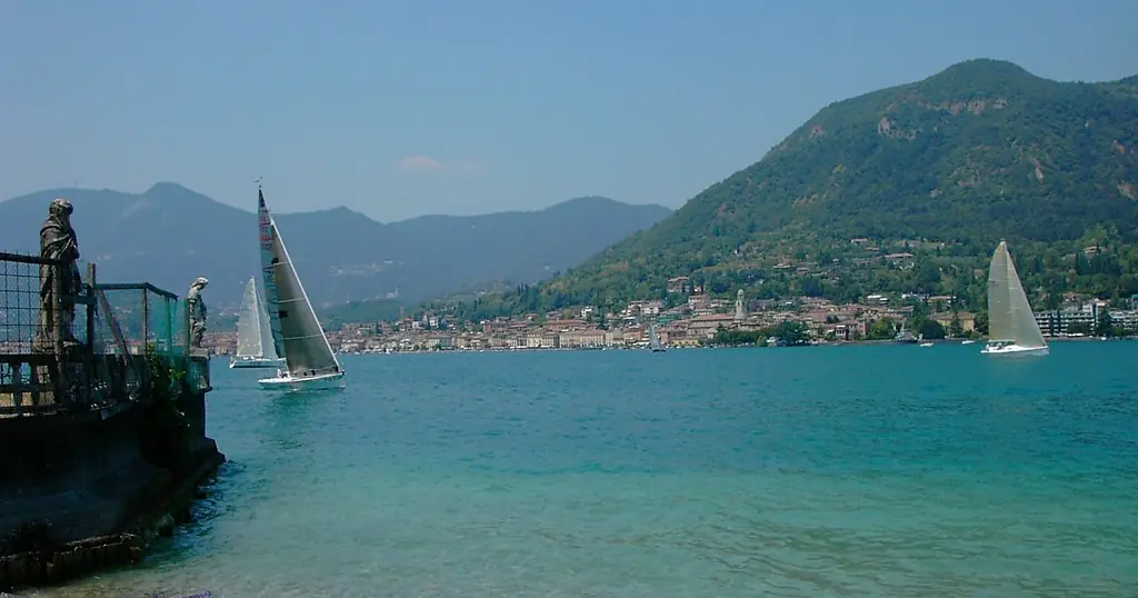 Incontri sesso Brescia: il golfo di Salò sul lago di Garda, in provincia di Brescia