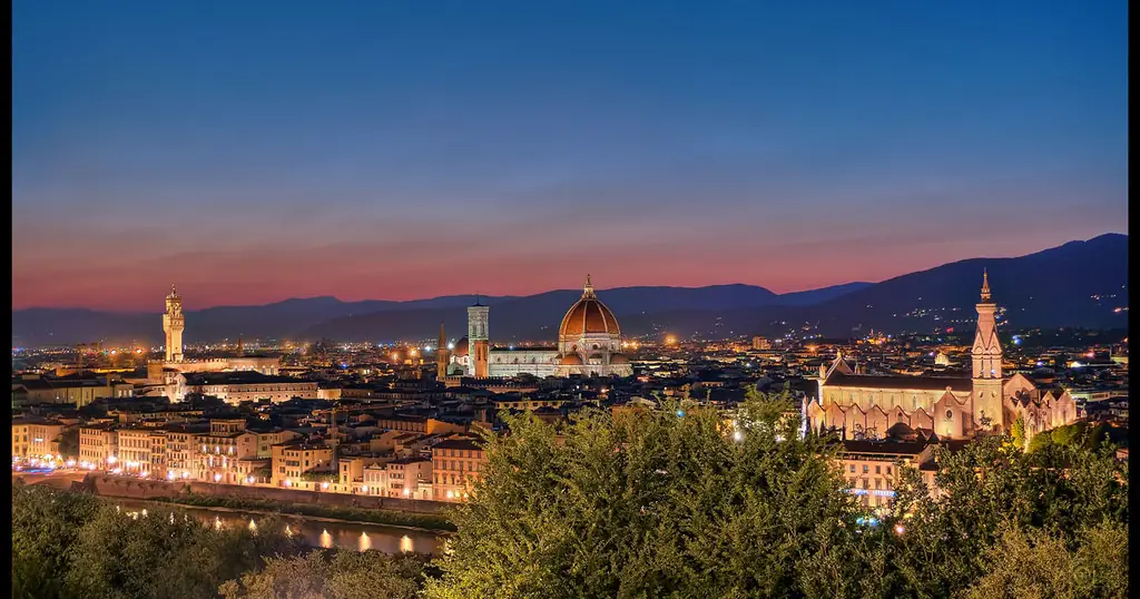 Incontri sesso Firenze: il panorama della città al crepuscolo